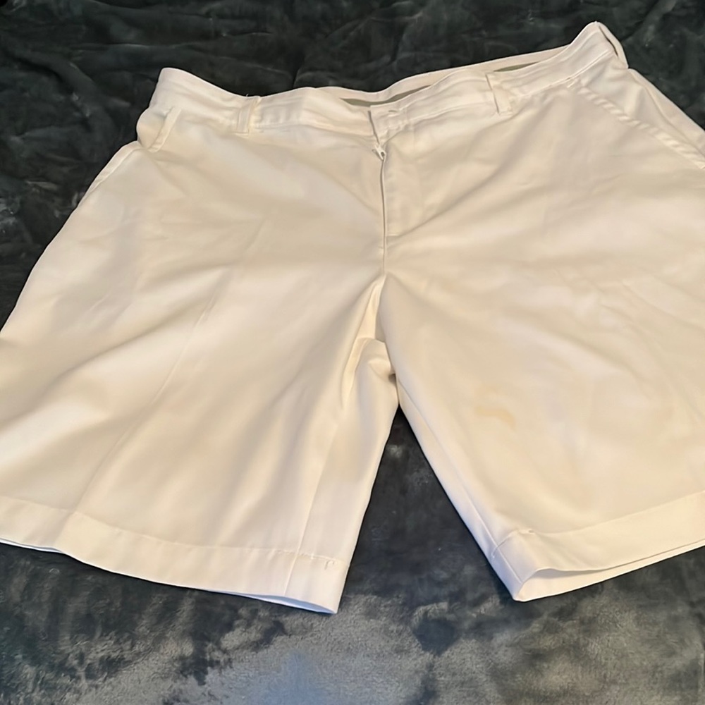 Men’s Izod Golf Shorts